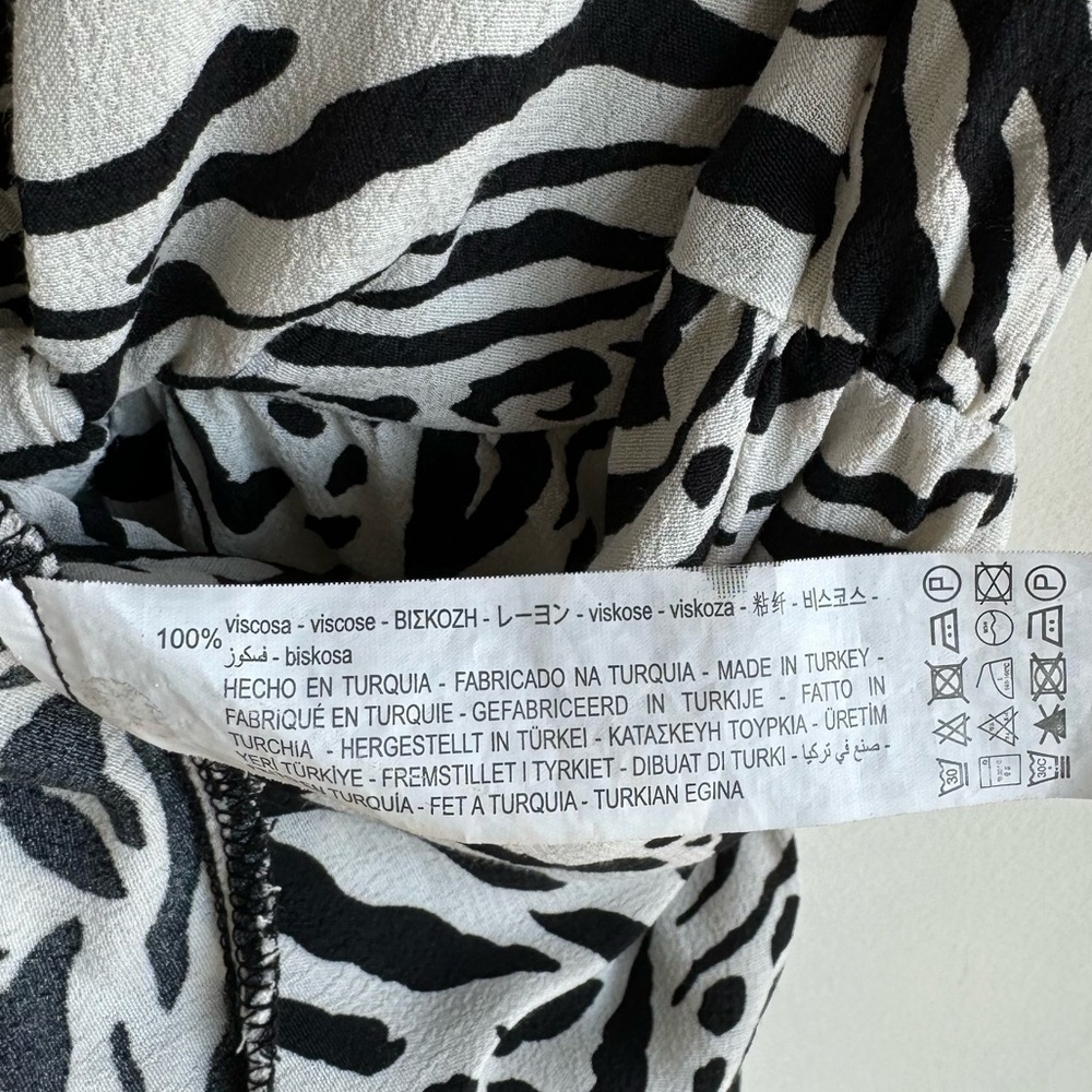 ZARA Zebra Print White Black Mini Dress Size Small - Picture 7 of 7